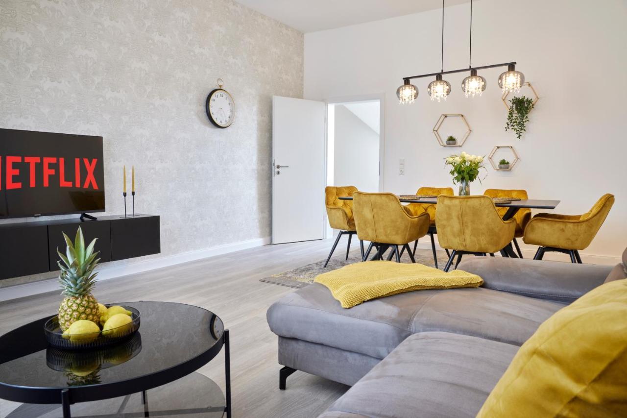 Schlossberg Residences - Xxl-Design-Apartment Mit Schlossblick Fuer Bis Zu 12 Personen Schwetzingen Exterior foto